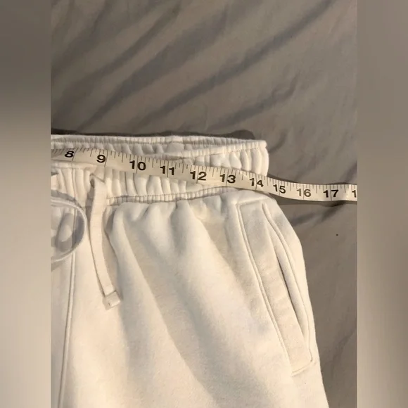 MENS CLUB SHORTS IN PHANTOM Men’s Small - Picture 6 of 8